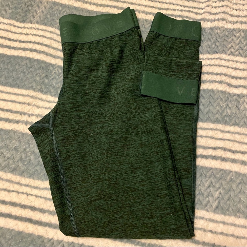 EUC Aeropostale Live and Love leggings- Size L